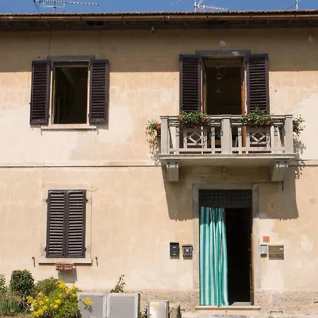 بيت للعطل Il Balcone Di Rina سان جيمينيانو